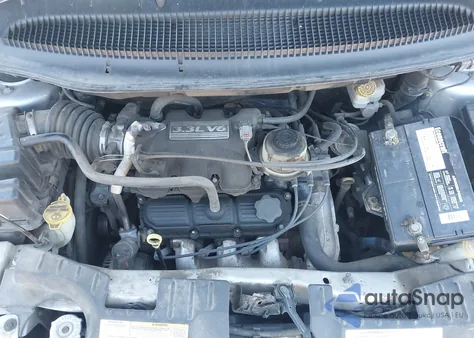 2006 Chrysler Town & Country from USA, damaged, VIN 1A4GP45R96B728061